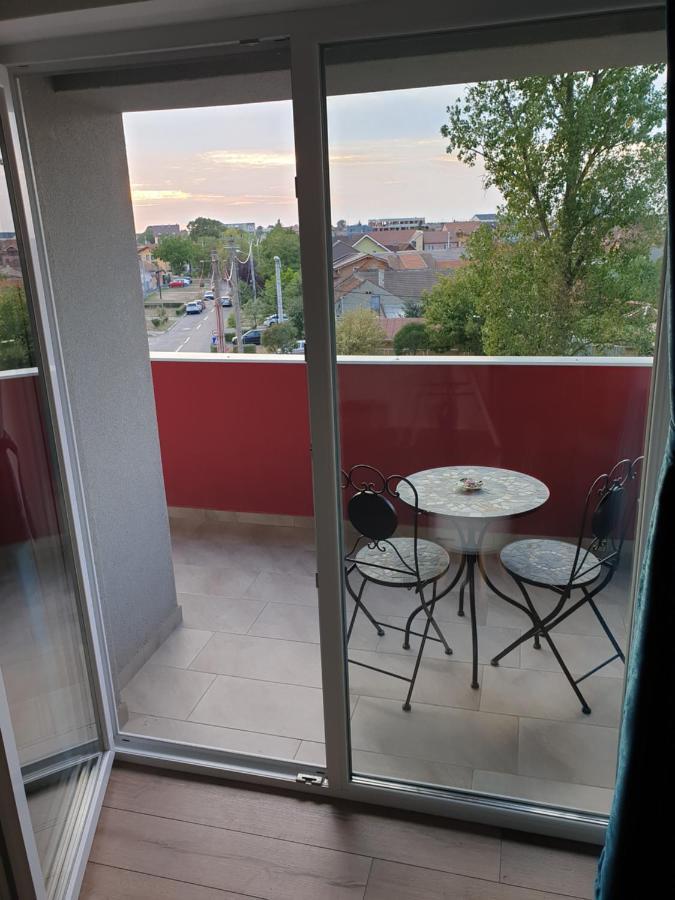Iosia Apartment 203 Oradea Exteriör bild