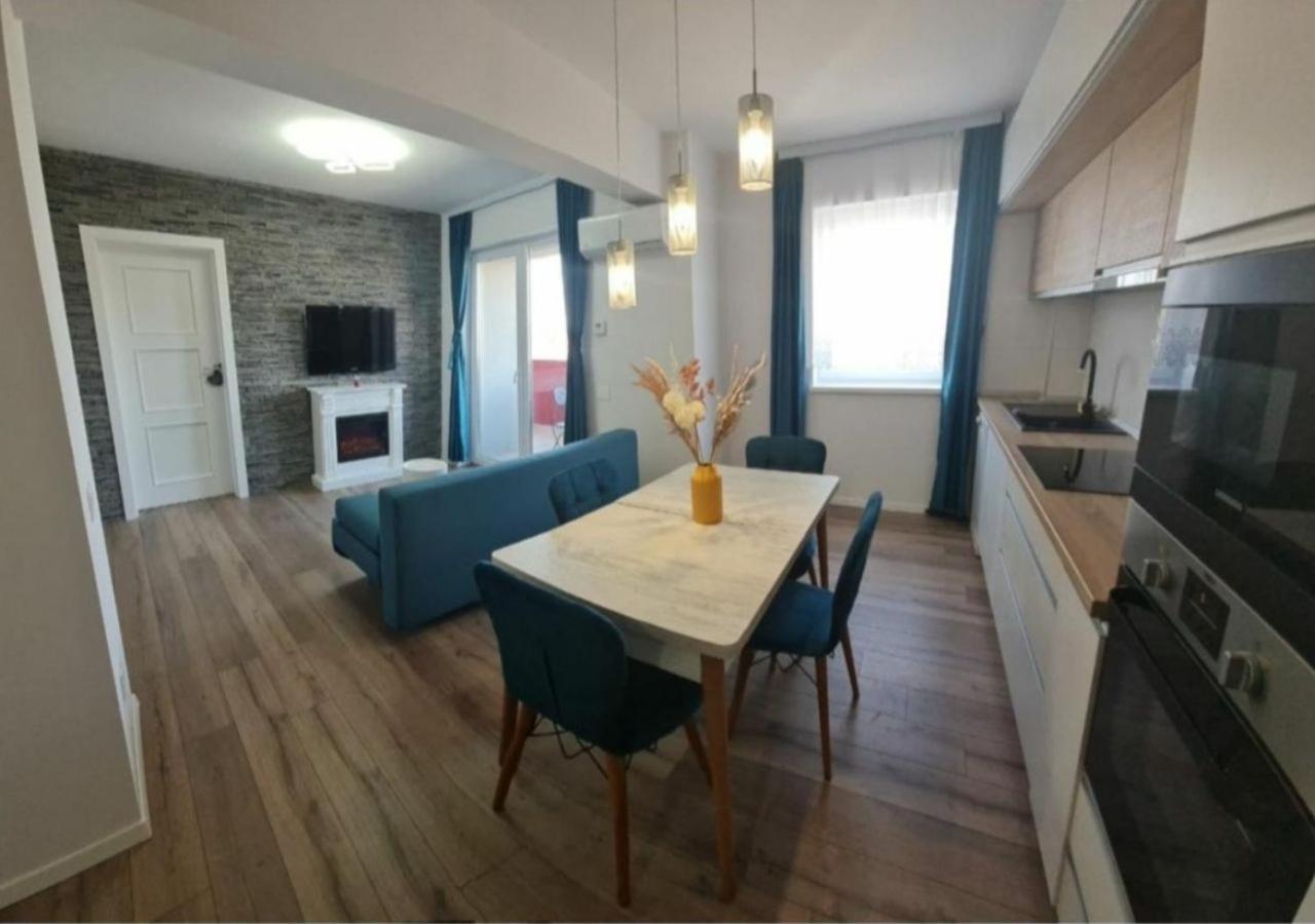 Iosia Apartment 203 Oradea Exteriör bild
